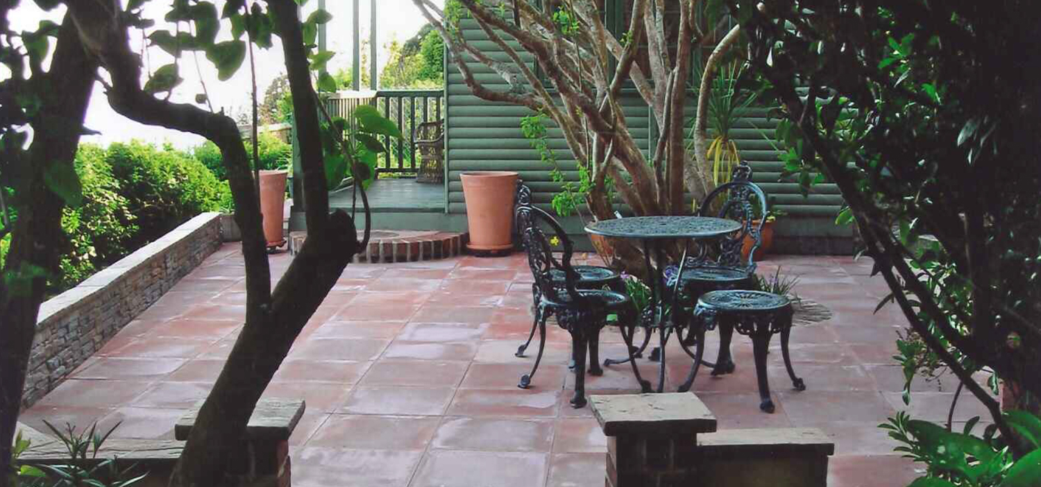Garden Landscaping & Buildings